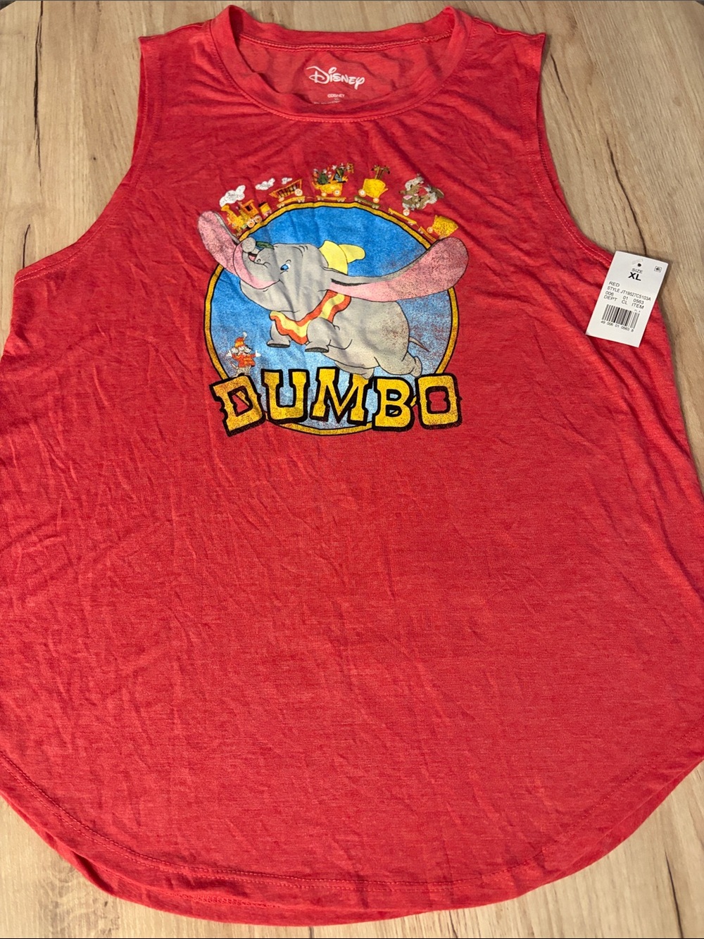 DISNEY DUMBO WOMENS XL RED SLEEVELESS GRAPHIC TANK TOP SIZE XL NWT